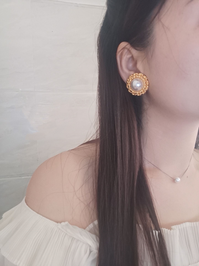 Ce1i*e earrings